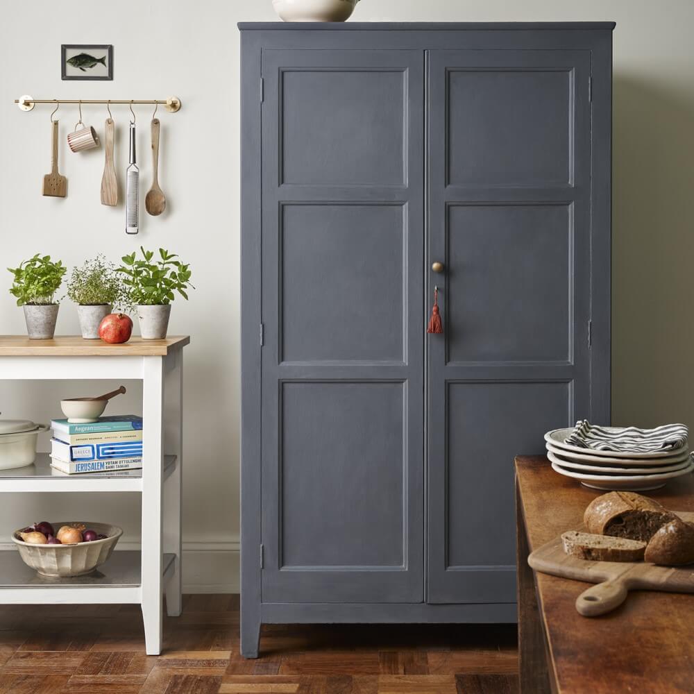 annie-sloan-chalk-paint-whistler-grey-mood2