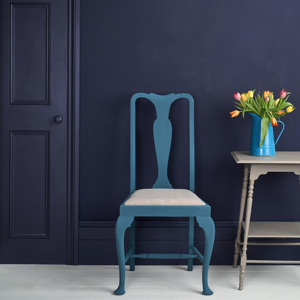 annie-sloan-satin-paint-oxford-navy-mood