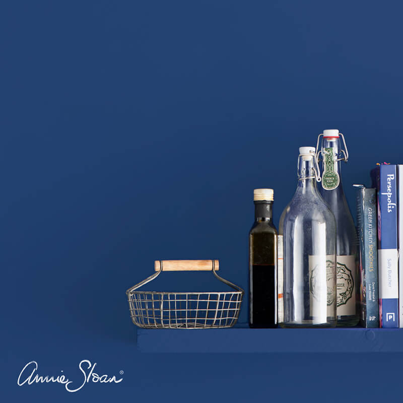 annie-sloan-wandfarbe-napoleonic-blue-mood