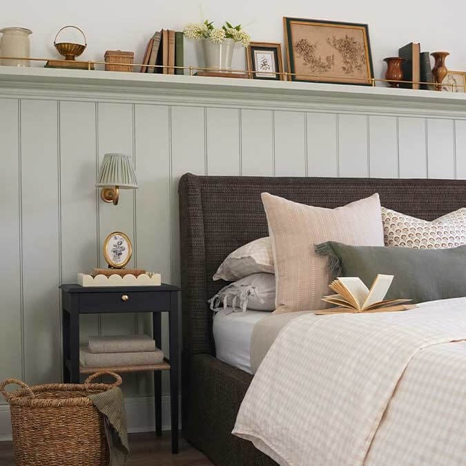 annie sloan satin paint cotswold green mood2