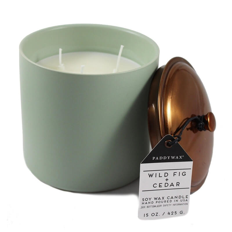 paddywax-duftkerze-hygge-wild-fig-and-cedar-offen